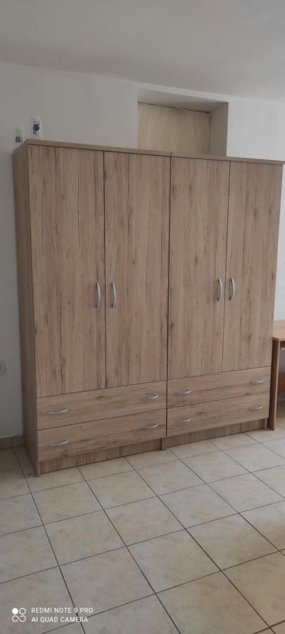 Apartment For Holidays In Pula Luaran gambar