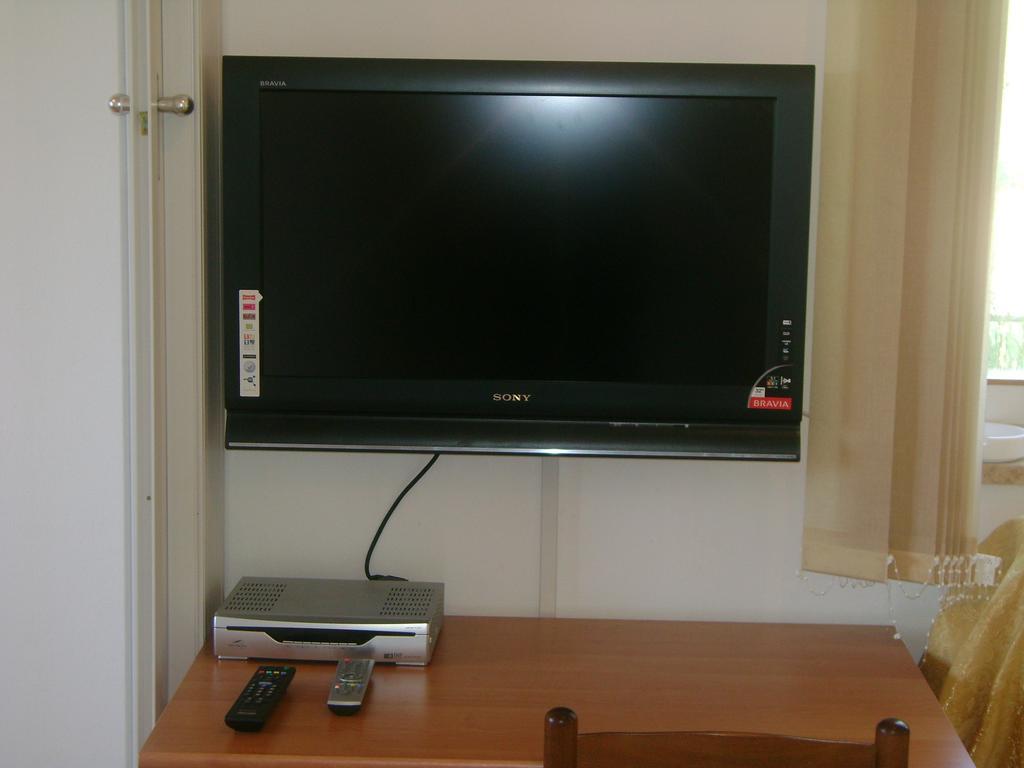 Apartment For Holidays In Pula Bilik gambar