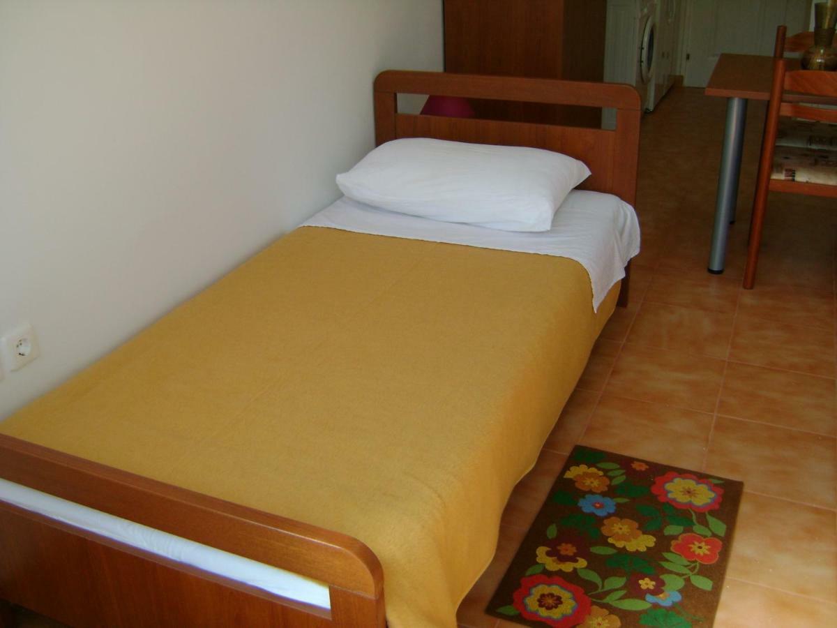 Apartment For Holidays In Pula Bilik gambar